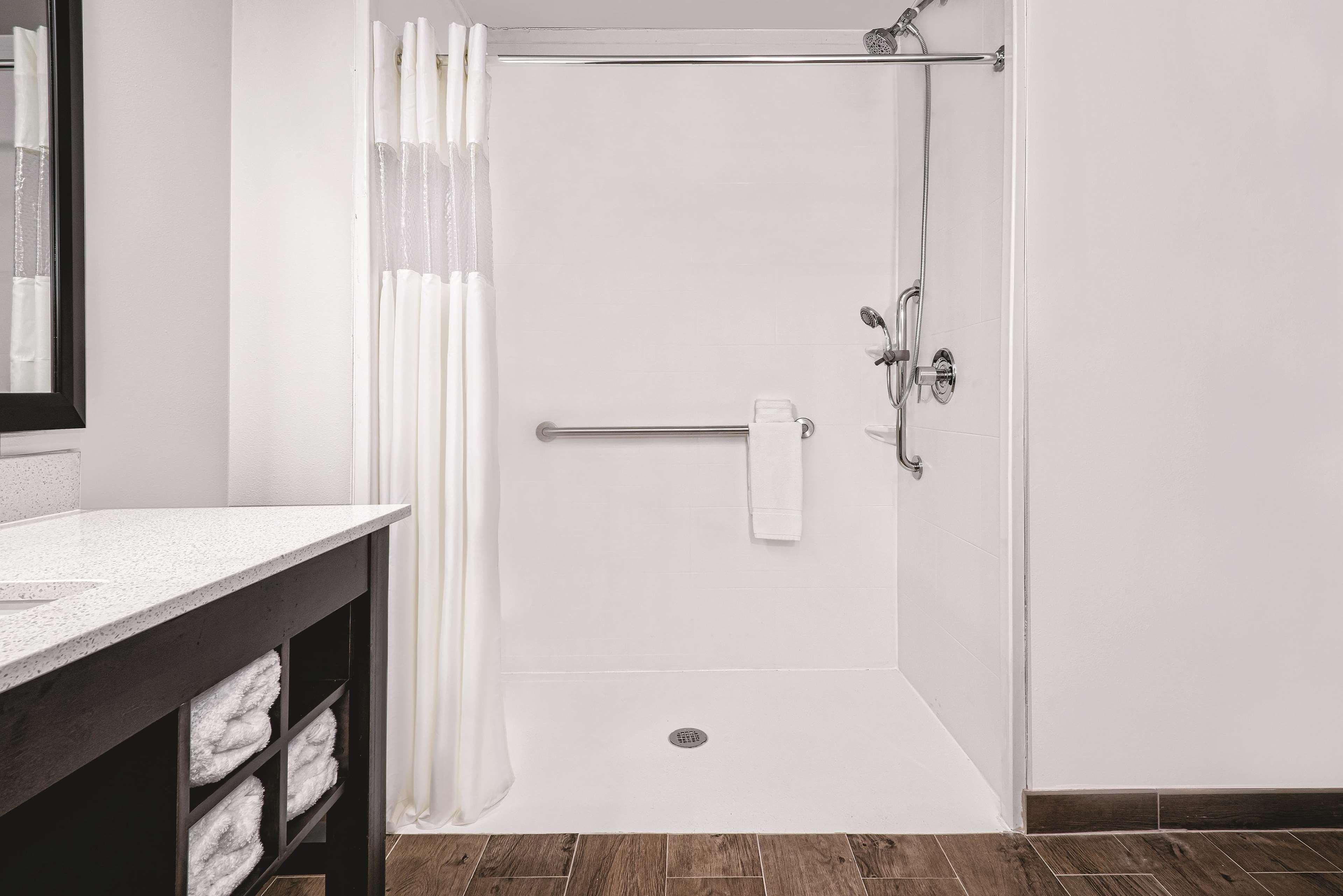 La Quinta By Wyndham Mcallen Convention Center Екстериор снимка