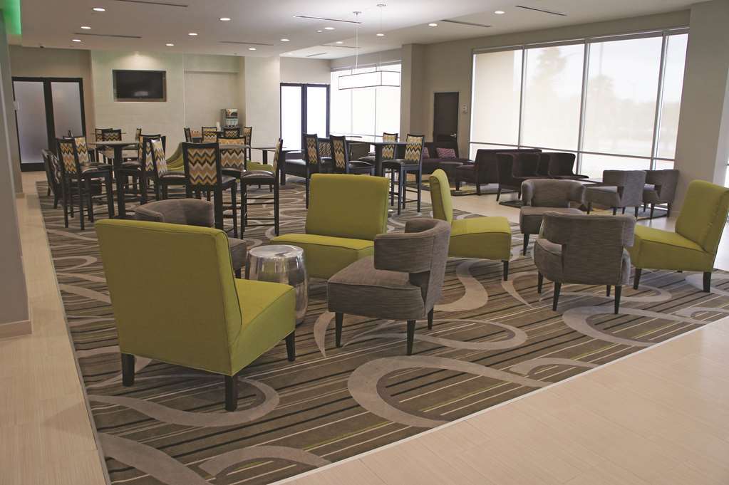La Quinta By Wyndham Mcallen Convention Center Интериор снимка